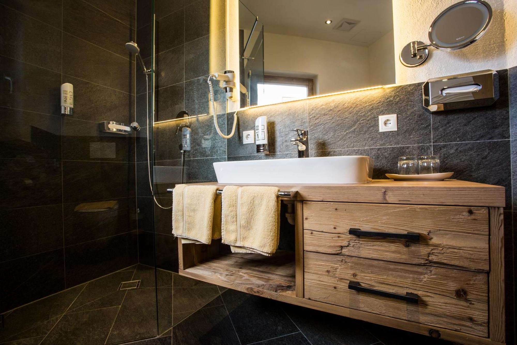 Hotel Alte Schmiede Hiltpolt 4*